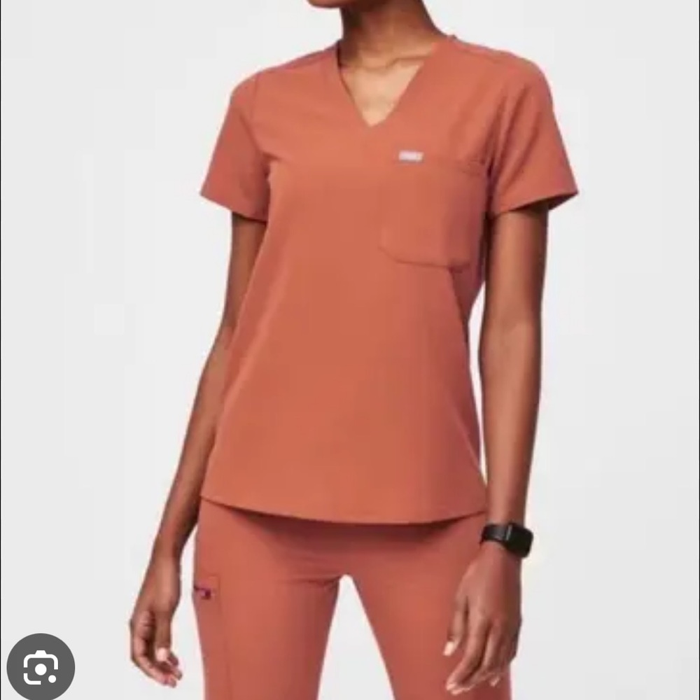 Figs Terracotta scrub set